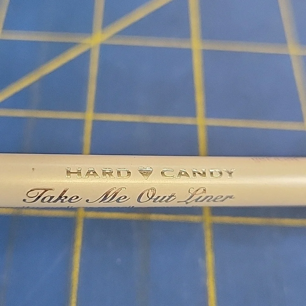 Hard Candy #955 Cream Eyeliner Pencil w Sharpner 1.2g New - Get Iced